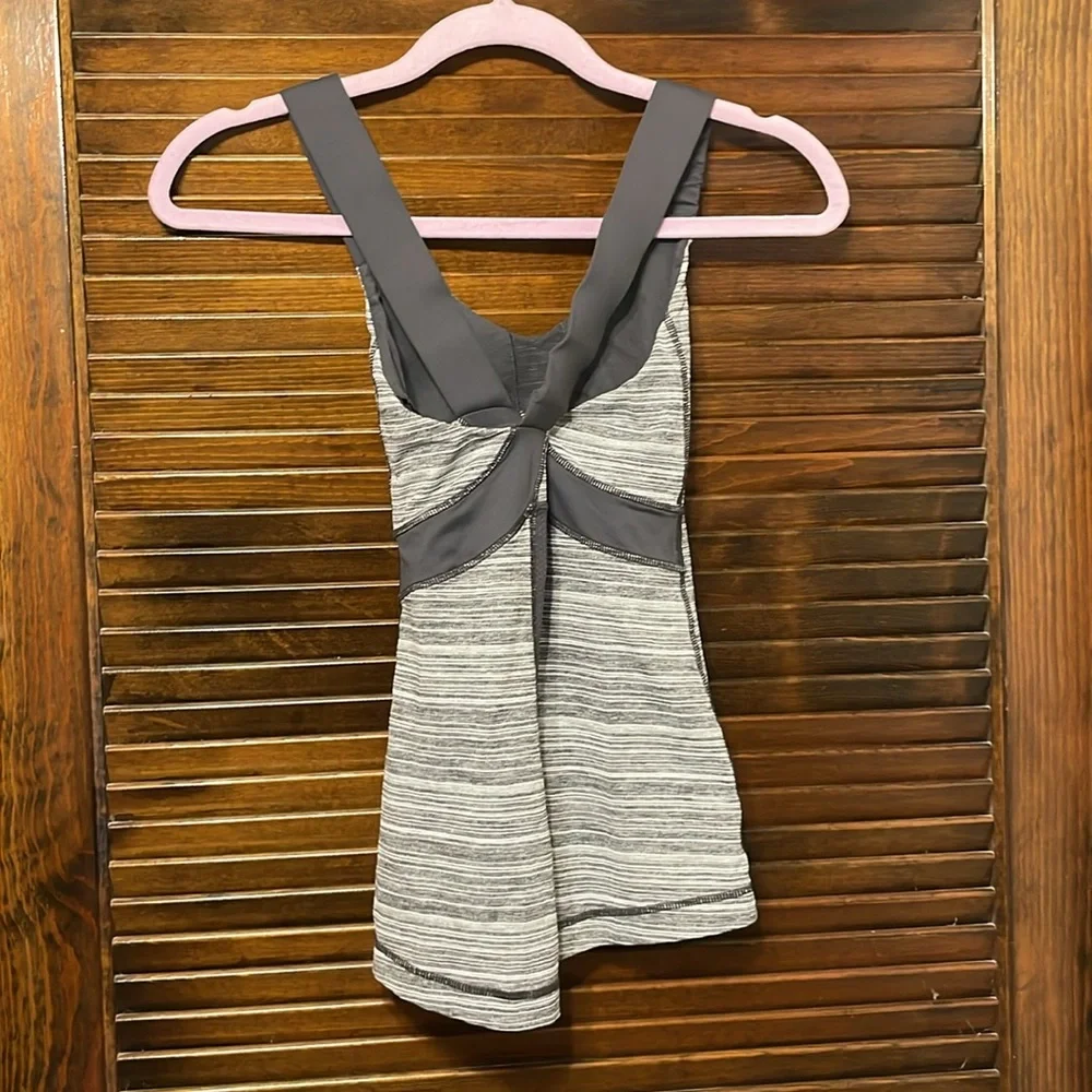 Lululemon Push Your Limits Grey Striped Cross Back Tank - Picture 7 of 7
